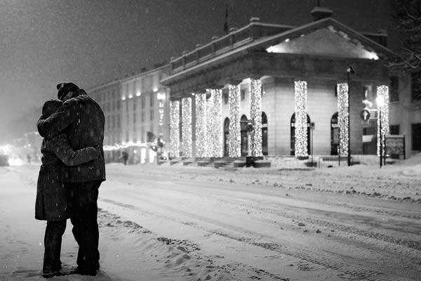 boy-city-couple-first-snow-girl-Favim.com-110773